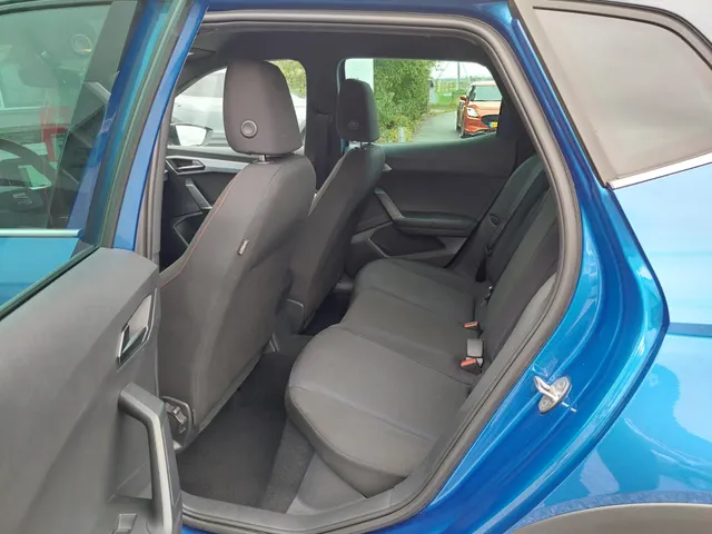 SEAT Arona 1.0 EcoTSI FR Business Connect PDC V+A | rijklaarprijs !!