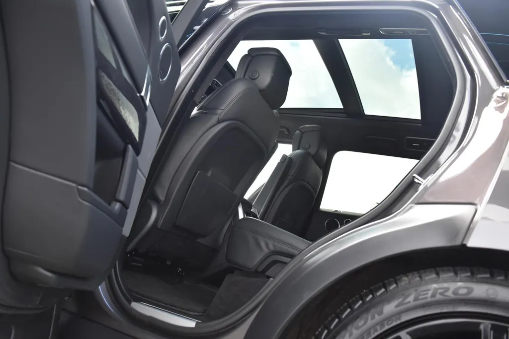 Land Rover Range Rover Sport P400e Autobiography Dynamic