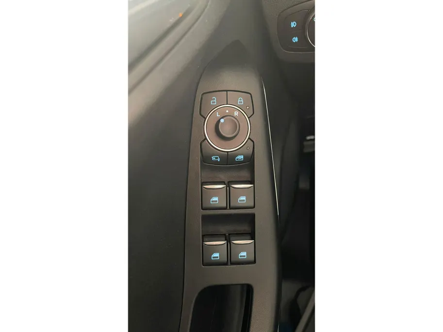 Ford Puma 1.0 EcoBoost Hybrid ST-Line , 125pk | AUTOMAAT | Achteruitrijcamera | Winter-pack, Apple Carplay / Android Auto | Comfort Pack | Cruise Control| DAB radio | Grootlicht Assistent | Full LED | Full Map navigatie |