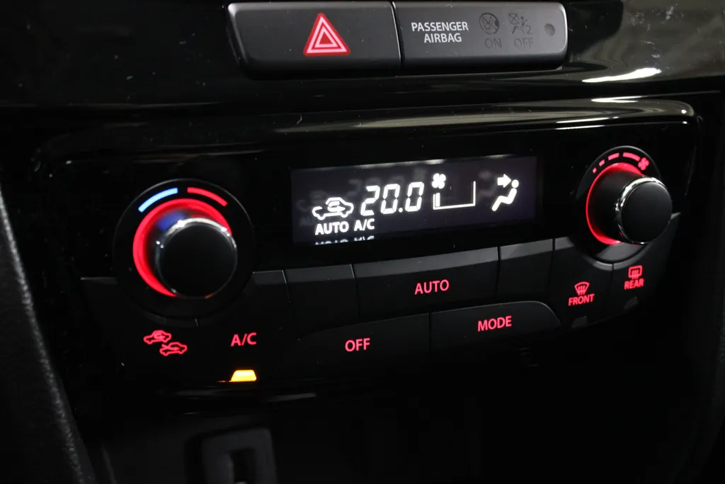 Suzuki Vitara 1.4 Boosterjet Smart Hybrid Select / Camera / Led verlichting / Navigatie / Adaptive cruise control /