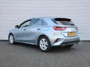 Kia Ceed 1.0 T-GDi DynamicPlusLine | Stuur-/stoelverwarming | Camera | Draadloos laden | LED | Dodehoek detectie | 16' LM |