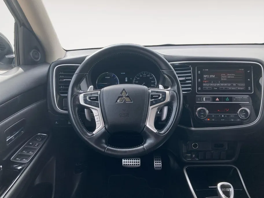 Mitsubishi Outlander 2.4 PHEV Intense S | 1ste Eigenaar! | Dealer onderhouden