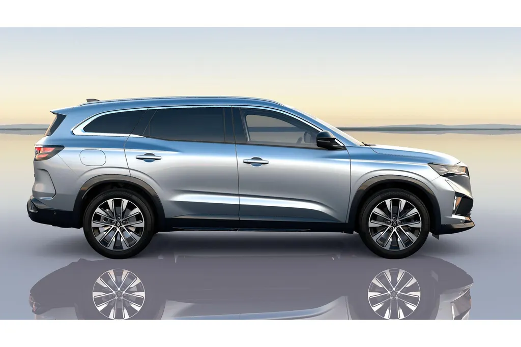 Renault Espace E-Tech full hybrid 200 techno 5p. Aktie nu met € 6.615,- Zeeuw en Zeeuw korting.