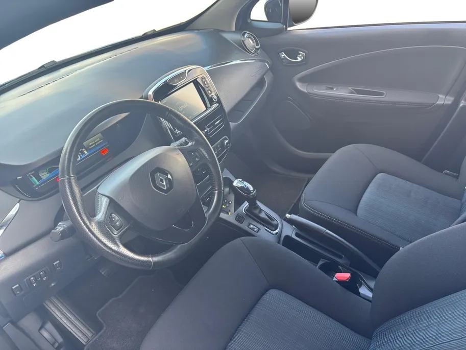 Renault ZOE R110 Iconic 41 kWh | Koop accu | Achteruitrijcamera | Stoelverwarming | Bluetooth