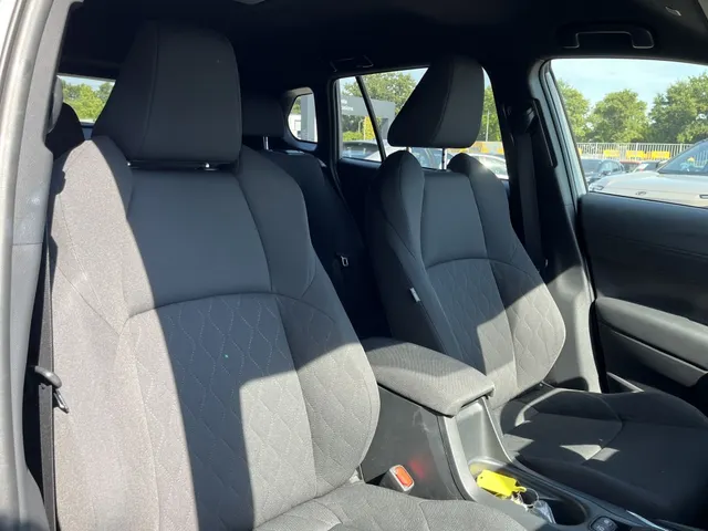 Toyota Corolla Cross Hybrid 140 Dynamic | Parkeersensoren V+A | All Seasons