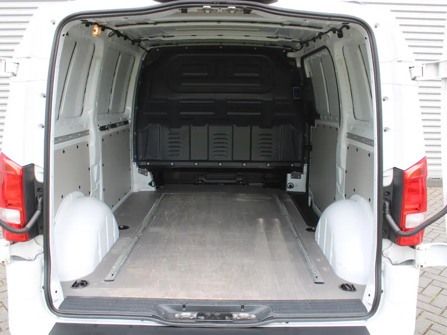 Mercedes-Benz Vito 119 CDI | Trekhaak | Camera | PDC  | 19' LM | Clima | Dodehoekdetectie | Comfortstoelen | LED | Automaat | Zeer nette bus |