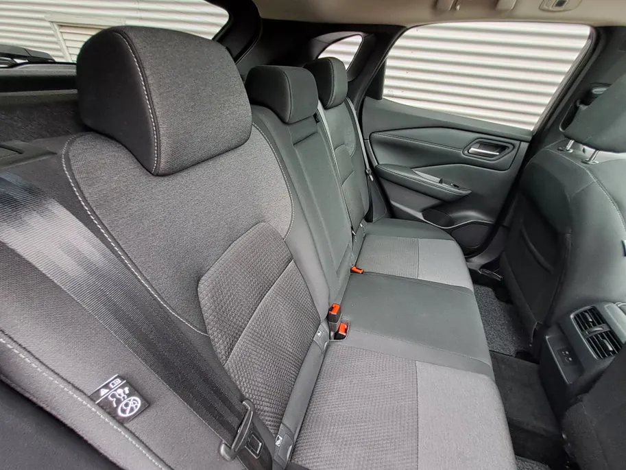 Nissan QASHQAI 1.3 MHEV Xtronic N-Connecta | Apple Carplay/Android Auto | Navi | 360 Camera | Automaat | Pano Dak | Cruise control adaptief