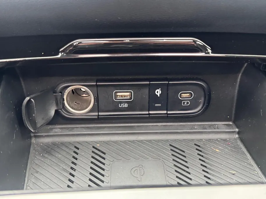 Kia Sportage 1.6 T-GDi Plug-in Hybrid AWD GT-Line |  Navi | Clima | Camera | Schuif-/Kanteldak | Stoel-/Stuurwielverwarming | Stoelventilatie | Elektr. Achterklep