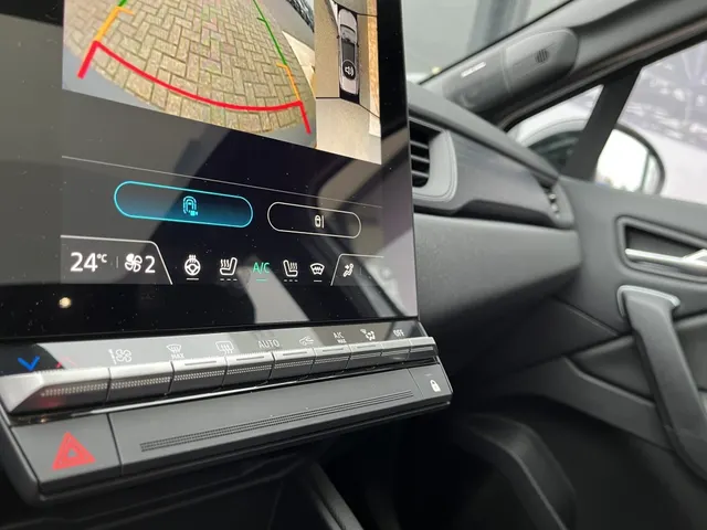 Mitsubishi Grandis 1.8 HEV Instyle | Panoramadak | Harman Kardon