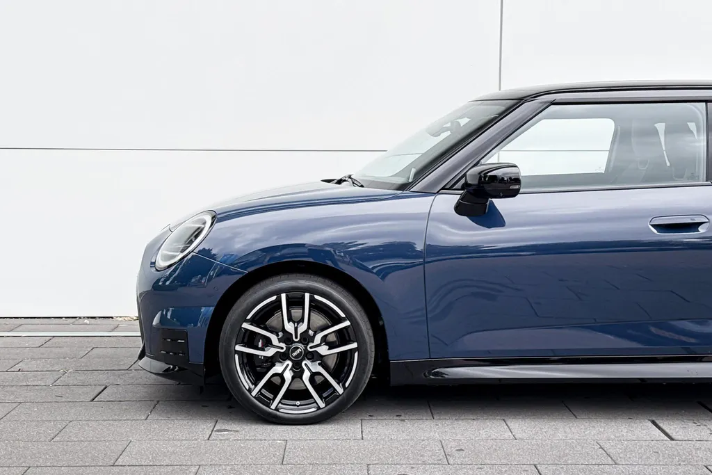 MINI Cooper 3-deurs Electric Cooper E John Cooper Works L 40.7 kWh