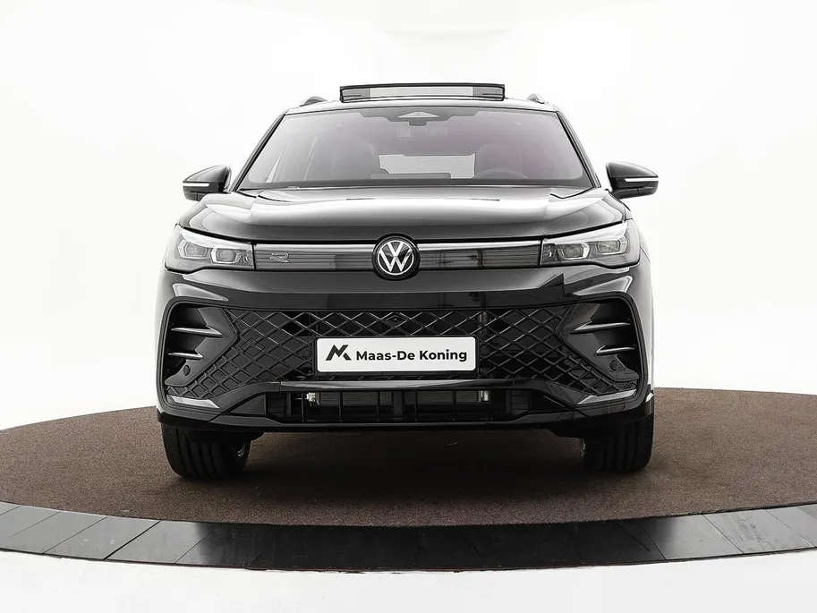 Volkswagen Tiguan R-Line Edition 1.5 eHybrid 204 PK 6 versn. DSG · Black Style Pakket · Panoramaschuif-kanteldak · Comfort Pakket Plus · Interieur Style Pakket · Prijs is inclusief inruilpremie ·