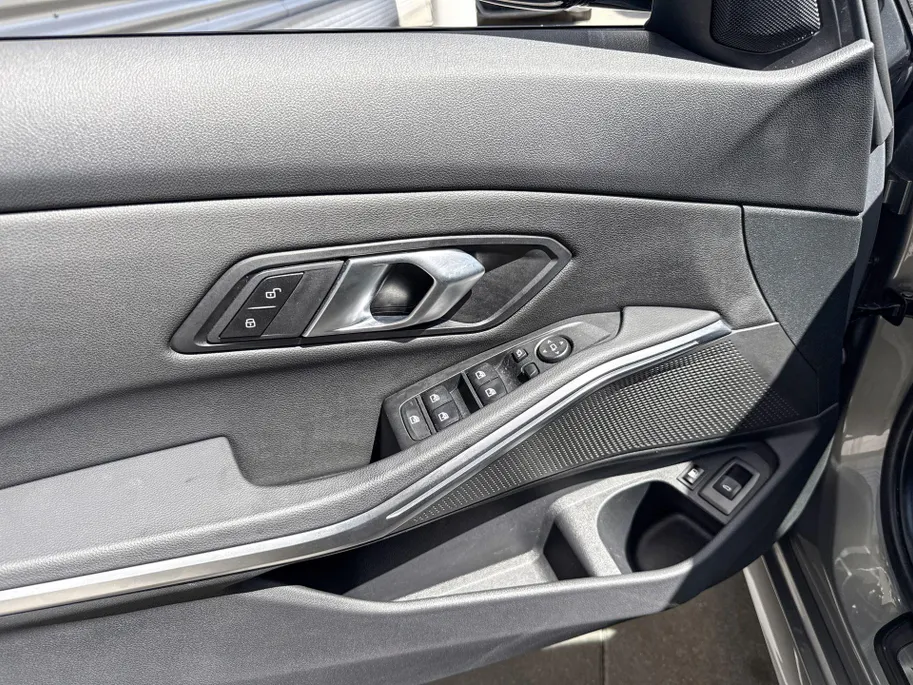 BMW 3 Serie Touring 330e