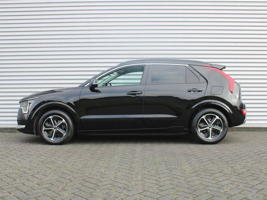 Kia Niro 1.6 GDi Hybrid DynamicPlusLine | Schuif-/kanteldak | Stuur-/stoelverwarming | Cruise adapt. | Camera | HUD | LED | Clima | 16' LM | Navi |