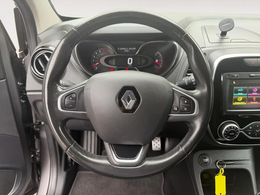 Renault Captur 1.3 TCe Intens | Camera | Parkeersensoren | Navigatie | Bluetooth | Cruise & Climate Control | All Season Banden | 12 Maanden BOVAG Garantie