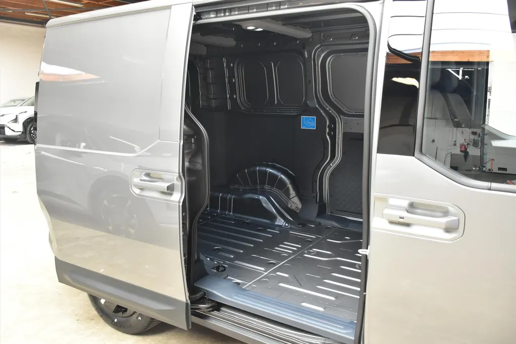 Kia PV5 Cargo 71,2 kWh 163pk L2H1 ELITE NIEUW