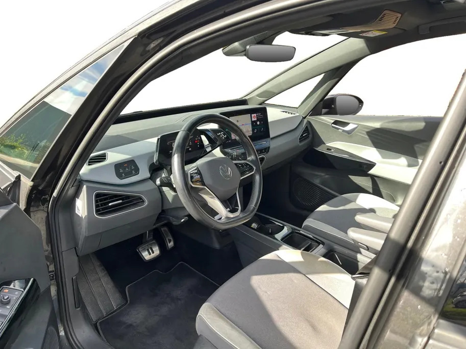 Volkswagen ID.3 First Plus 58 kWh SOH 90,8 | Panoramadak | WLTP 424 km | Adapt. Cruise | Navigatie | CarPlay | Stoel-/stuurverwarming | Etc.