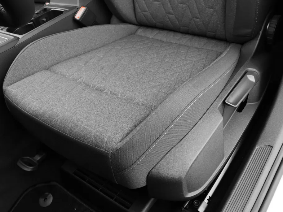 Volkswagen Golf variant Life Edition 1.5 eTSI 116 pk 7 versn. DSG · Achteruitrijcamera · draadloze telefoonlader · Prijs is inclusief inruilpremie · MEGA SALE