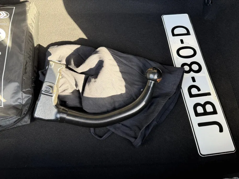 Citroën C3 1.2 Hybrid 110pk Max | Dealer onderhouden | NL auto | Automaat | Cruise control | Trekhaak | Apple carplay & Android auto | Navigatie | Apple carplay & Android auto | Draadloos opladen mobiel | 17' lichtmetalen velgen | Bovag garantie |