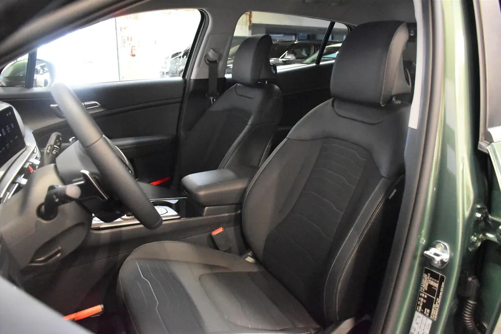 Kia Sportage 1.6 T-GDi 288pk Plug-in Hybrid AT6 DynamicLine