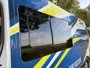 Renault Master T35 2.3 dCi 135 L3H2 Work Edition | Camper Edition | Motorsport Edition | Thule Omnistor Luifel | Airco in Leefruimte | TV | Koelkast | Magnetron | Volledig Bed | 2 Lederen Stoelen | DAB | LED Verlichting Leefruimte |