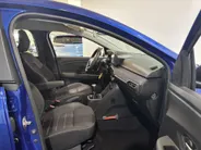 Dacia Sandero 90PK TCe Comfort | Apple CarPlay/Android Auto | Airco | Cruise Control | Full LED | Armsteun | Elektrische Ramen & Spiegels | Licht & Regen Sensor |