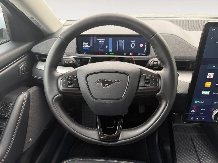 Ford Mustang Mach-E Mach-E | Panoramadak | 360 ° camera | Dodehoekdetectie | Winter Pack | Volledig Leder Bekleed |