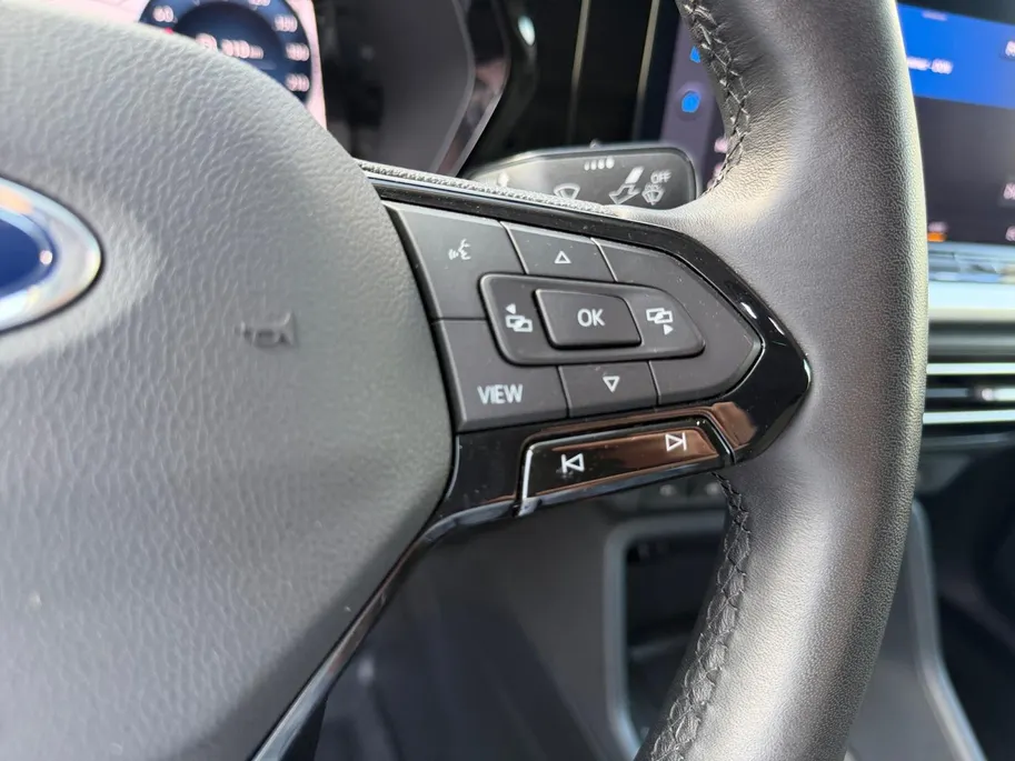 Ford Transit Connect 1.5 EcoBoost PHEV L2 Limited | NL auto | Adapt. Cruise control | Trekhaak | Parkeersensoren voor en achter | Achteruitrijcamera | Navigatie | Apple carplay & Android auto | BLIS | Voorruitverwarming | 17' inch lichtmetalen velgen |