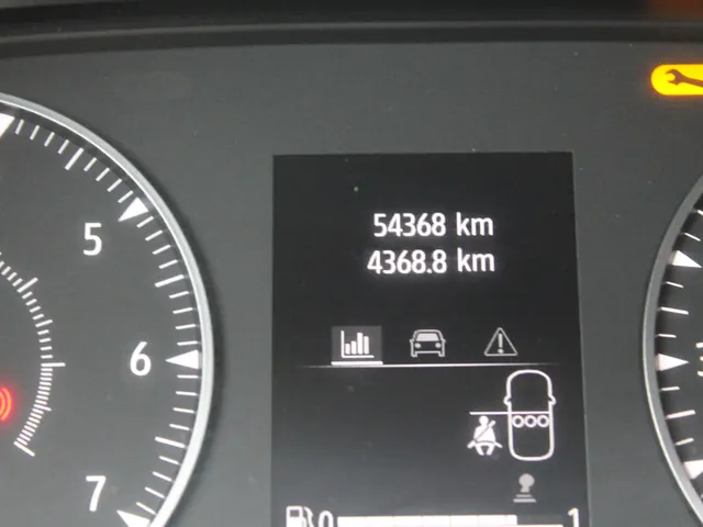 Dacia Sandero Stepway 1.0 TCe 100 PK ECO-G Extreme | Glazen schuifkanteldak | 4 seizoensbanden | Stoelverwarming voor | Pack assist | nog 2 jaar * fabrieksgarantie |
