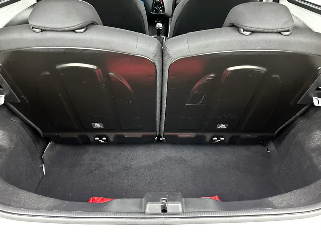 Peugeot 108 1.0 e-VTi Active | LM VELGEN | DEALER ONDERHOUDEN | ELEKTR. SPIEGELS + RAMEN | AIRCO | BLUETOOTH