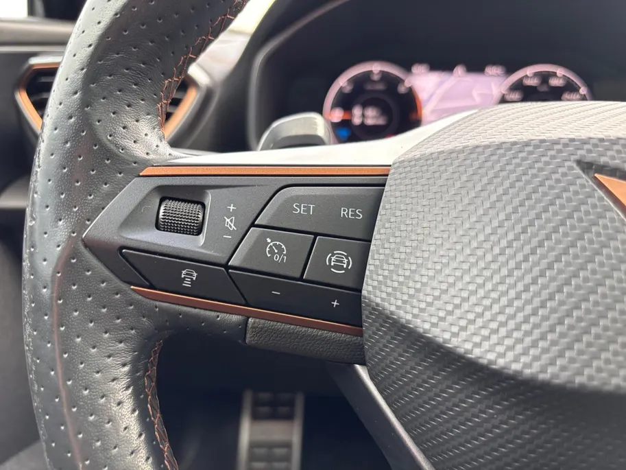 CUPRA Formentor 1.4 e-Hybrid VZ Copper Edition | Panoramadak | Adapt. Cruise Control | Stoel-en Stuurverwarming | Memory seats | 12 maanden garantie |