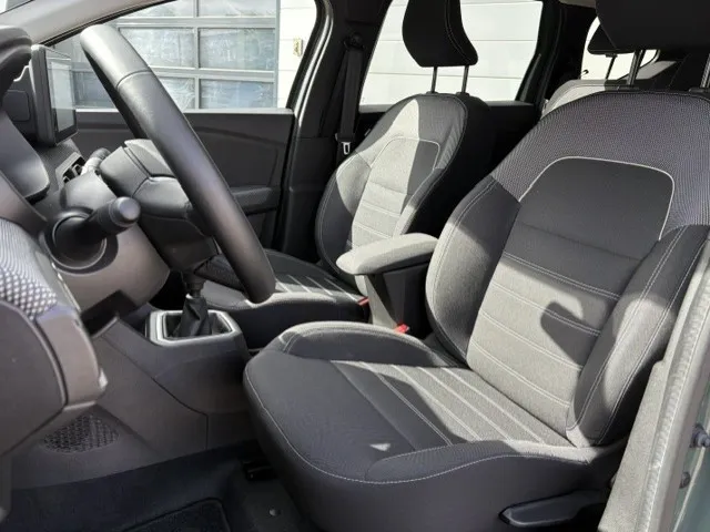 Dacia Jogger 1.0 TCe 110 PK Expression 7 persoons | 7 persoons | Pack assist | NAV | Camera achter | handsfree starten en openen |