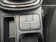 Ford Fiesta 1.0 EcoBoost Titanium | 1e Eigenaar | NL-Auto | Nieuwe distributieriem | Camera | Adaptive Cruisecontrol | Voorruitverwarming | B&O Audio | Navigatie | Apple Carplay&Android Auto | Climate Control | Dealer onderhouden |