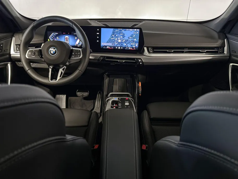BMW iX1 eDrive20 67 kWh M Sport Edition