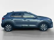 Kia Stonic 1.0 T-GDi MHEV DynamicPlusLine | Trekhaak | Keyless | Camera | Climate Control | Cruise Control | Lane Assist | Apple Carplay | Android Auto |