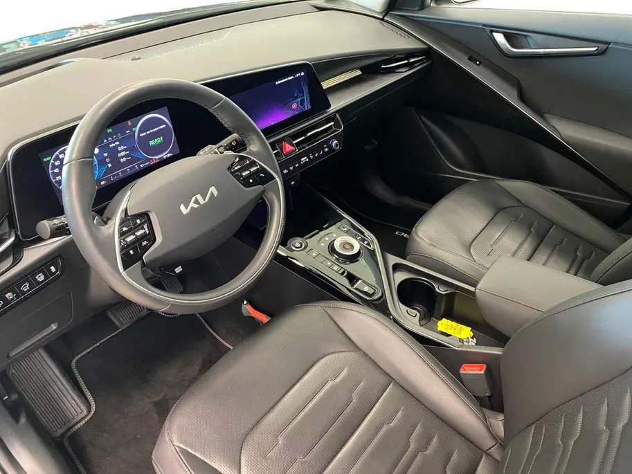 Kia Niro 1.6 GDi Hybrid DynamicPlusLine | Demo | Direct Beschikbaar! | Leder | Schuif/Kantel dak | Navi | Camera | Stoel + Stuurverwarming | Elektr. Achterklep | Head-Up Display |