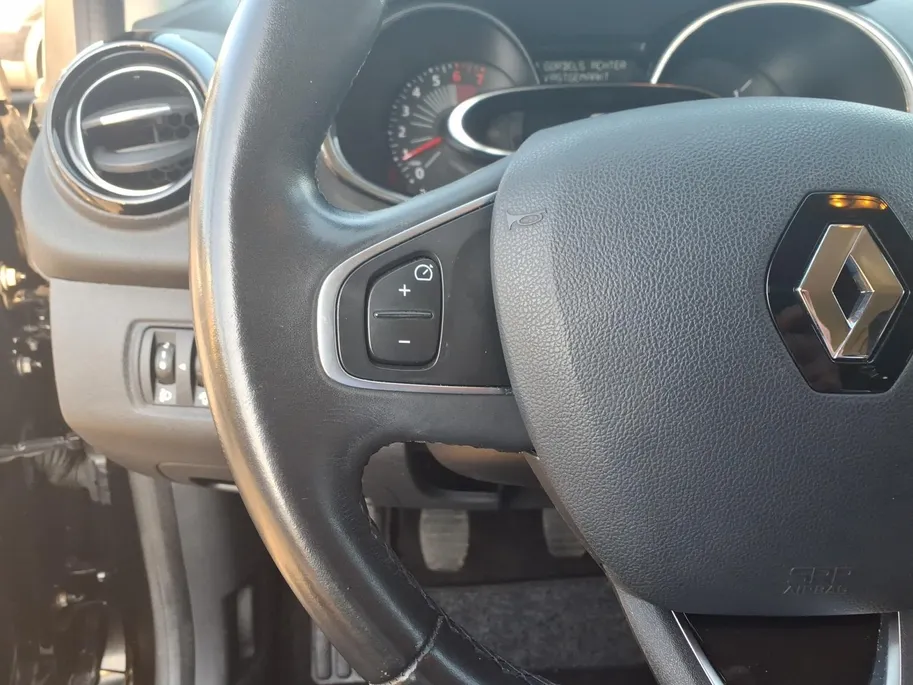 Renault Clio 0.9 TCe Iconic | PDC | LVM | Airco | 4 nieuwe banden | 1 jaar Garantie