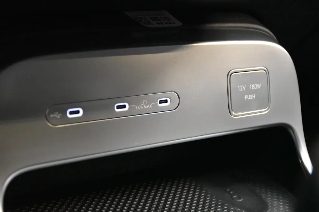 Hyundai IONIQ 9 110,3 kWh 308pk AWD Connect+ I Voorraadvoordeel!