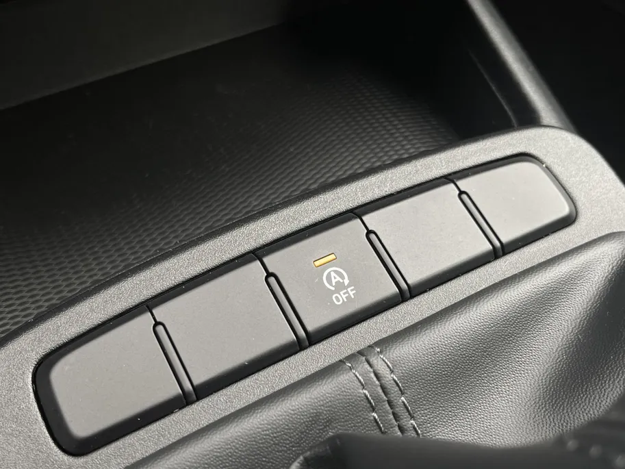 Hyundai i10 1.0 Comfort Smart | Camera | Navi | Cruise | Apple Carplay | Android Auto |