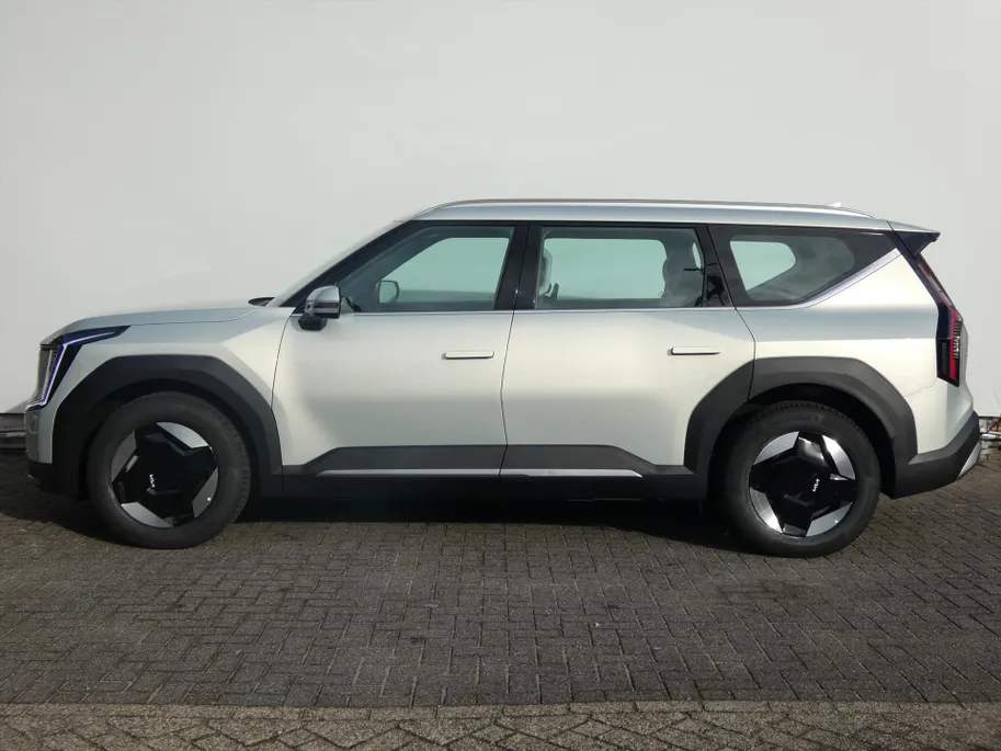 Kia EV9 76,1kWh 217pk RWD First Edition | IN BESTELLING