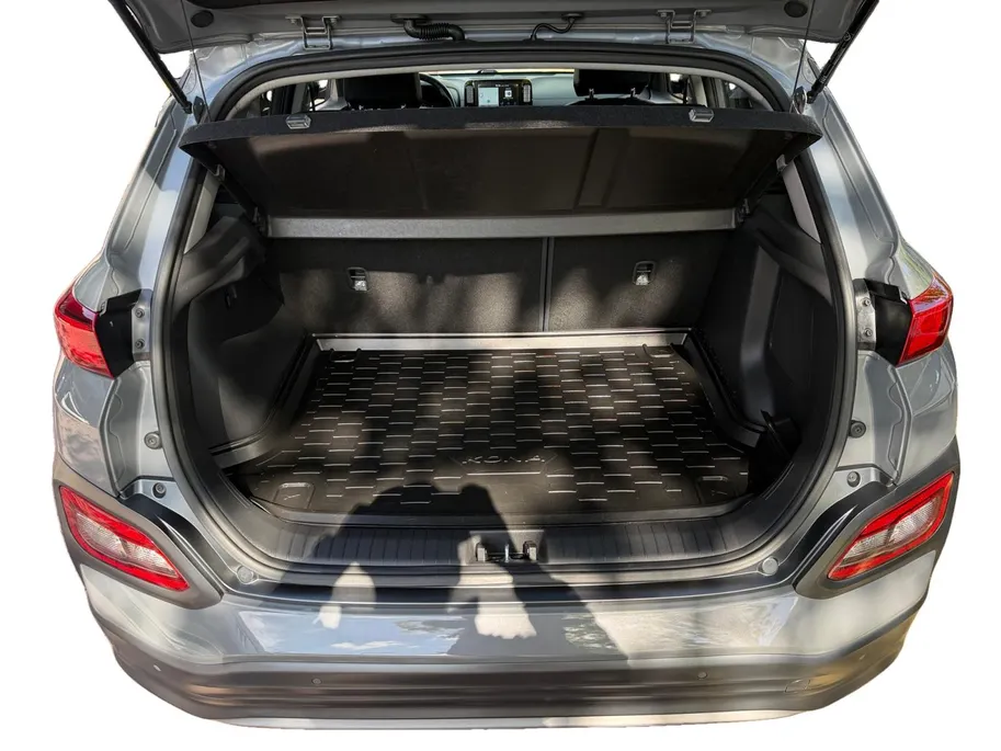 Hyundai Kona EV Premium 64 kWh HEAD UP DISPLAY | LEDEREN BEKLEDING | 455 KM ACTIERADIUS | ACC | DODEN HOEK DETECTIE | 12 MAANDEN BOVAG GARANTIE | SOH 97.4%