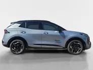 Kia Sportage 1.6 T-GDi Hybrid GT-PlusLine | Schuif/kanteldak | Lederen bekleding | 360 Graden camera | Head up display | Elektrische achterklep | Elektrische stoel verstelling met geheugen | Stoel verwarming + ventilatie voor | Dodehoek camera | Draadloze oplader | Ad
