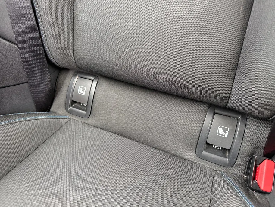 Lynk & Co 01 1.5 | Automaat | Panorama Dak | 360* Camera | Stoelverwarming | Apple Carplay/Android Auto | DAB | Climate Control | Cruise Control | Navigatie