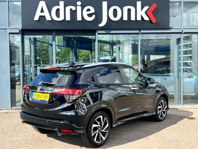 Honda HR-V 1.5 i-VTEC Executive AUTOMAAT | PANORAMADAK | CAMERA | PARKEER SENSOREN V+A | NAVIGATIE | HALF LEDER | NED. AUTO |