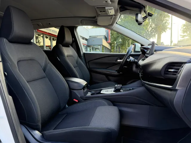 Nissan QASHQAI 1.3 Mild-Hybrid 158pk Xtronic N-Connecta | Panoramadak | Navigatie | 360-Camera | App Connect | Blind Spot | Keyless | All Season