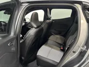 Renault Clio 90PK TCe GPF Techno | Navi | Camera | Parkeersensoren | Digital Cockpit | Apple CarPlay/Android Auto | Armsteun | Licht & Regen Sensor | Climate Control |