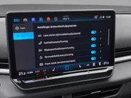 Volkswagen T-Roc 1.5 eTSI 150pk DSG R-Line First Edition · Camera · Apple/Android Car Play · Elek. Achterklep · Matrix LED · Stoel-& Stuurverwarming · 18'' Inch ·