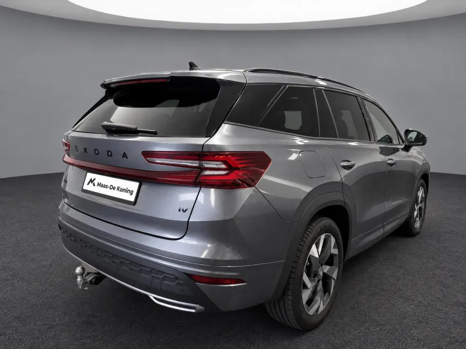 Škoda Kodiaq 1.5 TSI 204pk DSG PHEV Sportline Business · Panoramadak · Alarm · Wegklapbare Trekhaak · Elek. Voorstoel · 19'' Inch · Garantie t/m 06-07-2030 of 100.000km