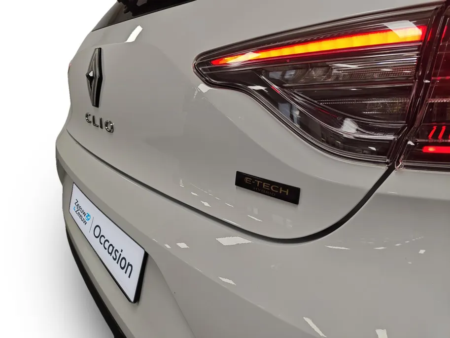 Renault Clio 1.6 E-Tech Full Hybrid 145 techno AUTOMAAT NAVI AIRCO CAMERA CRUISE CONTROLE APPLE CARPLAY ANDROID AUTO DEALER ONDERHOUDEN ZEER MOOIE AUTO