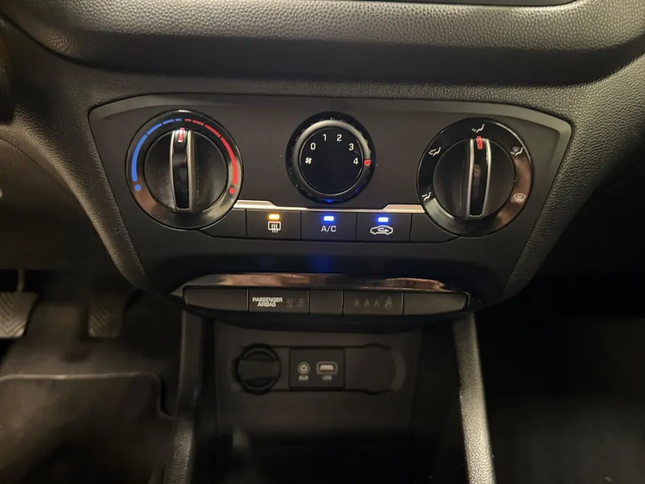 Hyundai i20 1.0 TURBO | BLACK EDITION | NAVI | TREKHAAK | NL-AUTO |