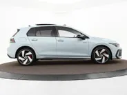 Volkswagen Golf 1.5 eHybrid 272pk DSG GTE · Panoramadak · 360 Camera · Inklap. Trekhaak · Head-Up Display · Matrix LED · Keyless · DCC · Garantie t/m 26-05-2030 of 100.000km